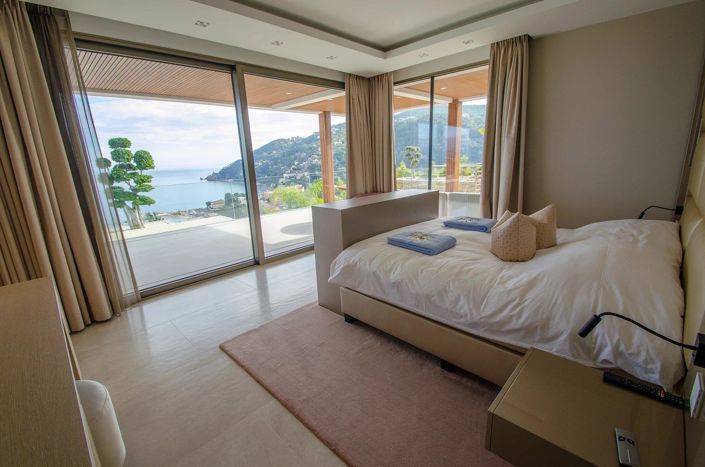 Image No.10-7 Bed House for sale