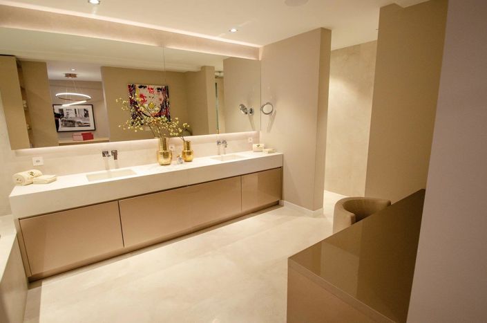 Image No.14-7 Bed House for sale