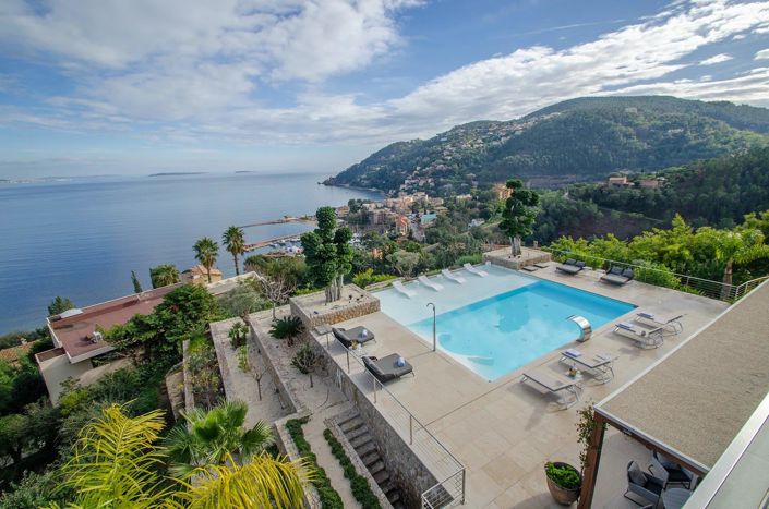 Image No.18-7 Bed House for sale