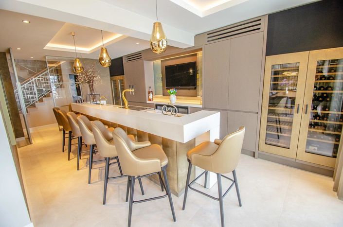 Image No.5-7 Bed House for sale