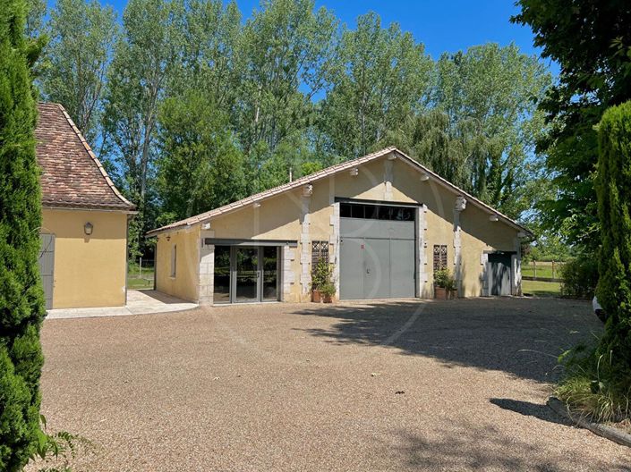 Image No.15-3 Bed House for sale