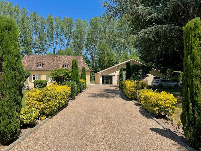 Image No.18-3 Bed House for sale