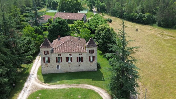 Image No.105-9 Bed Property for sale