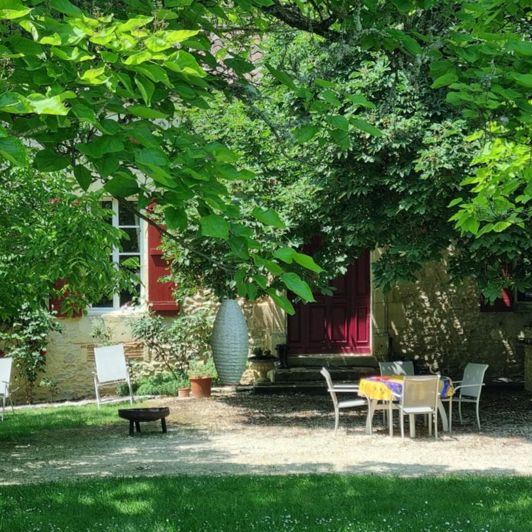 Image No.17-9 Bed Property for sale