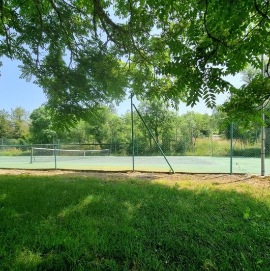 Image No.32-9 Bed Property for sale