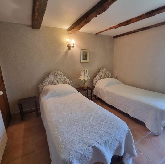 Image No.63-9 Bed Property for sale