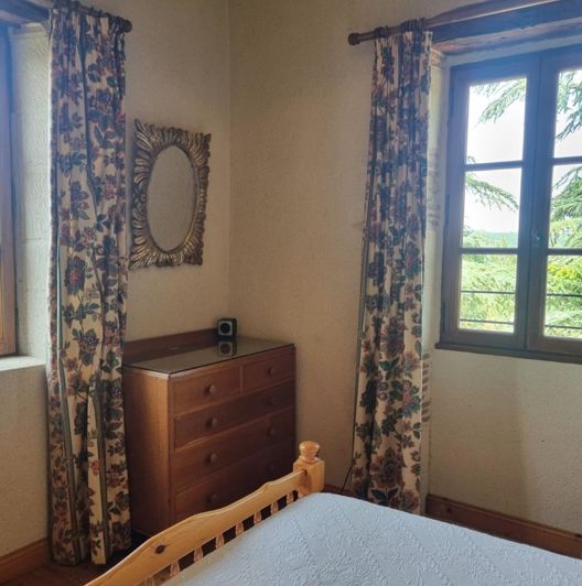 Image No.74-9 Bed Property for sale