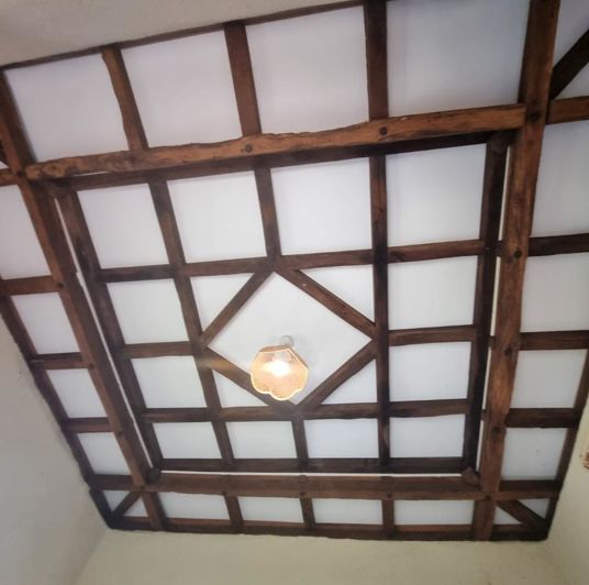 Image No.80-9 Bed Property for sale