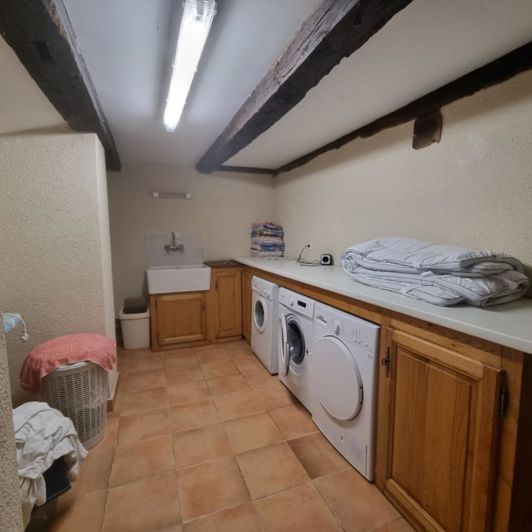 Image No.82-9 Bed Property for sale