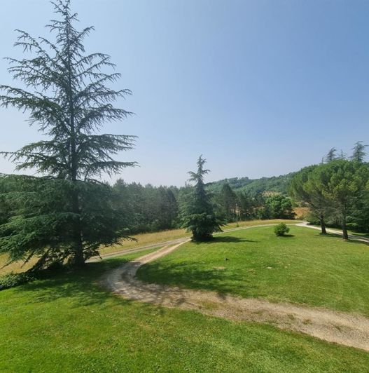 Image No.92-9 Bed Property for sale