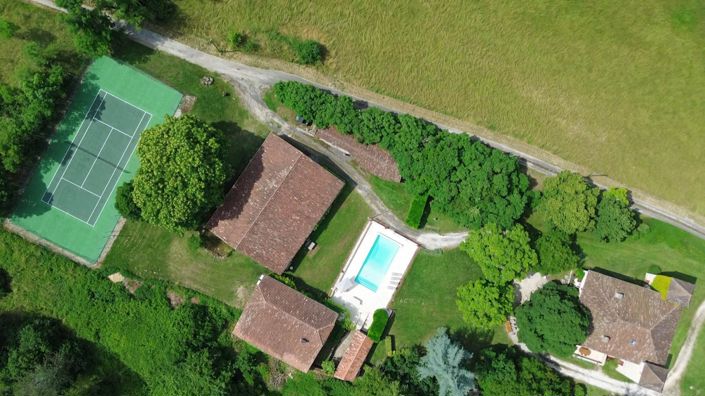 Image No.95-9 Bed Property for sale