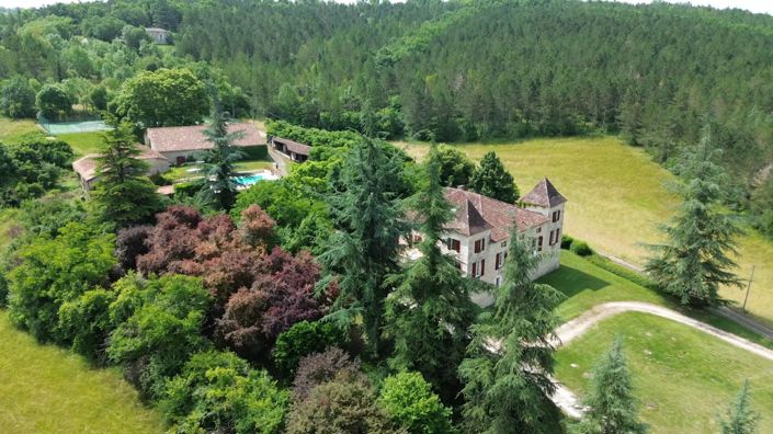 Image No.98-9 Bed Property for sale