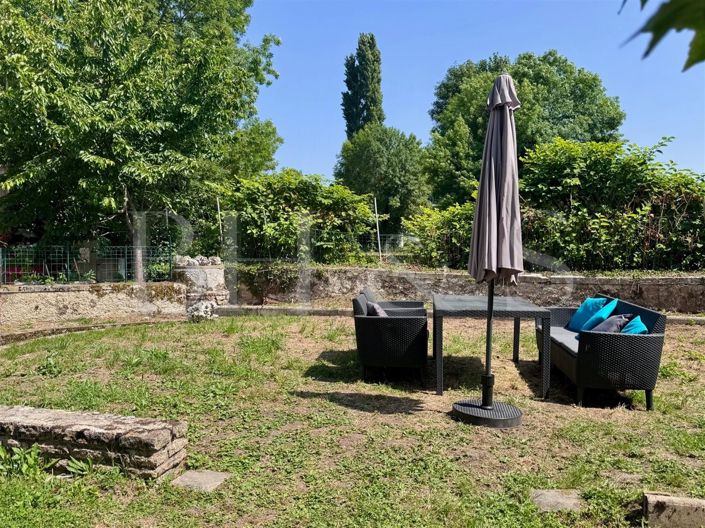 Image No.8-2 Bed House for sale