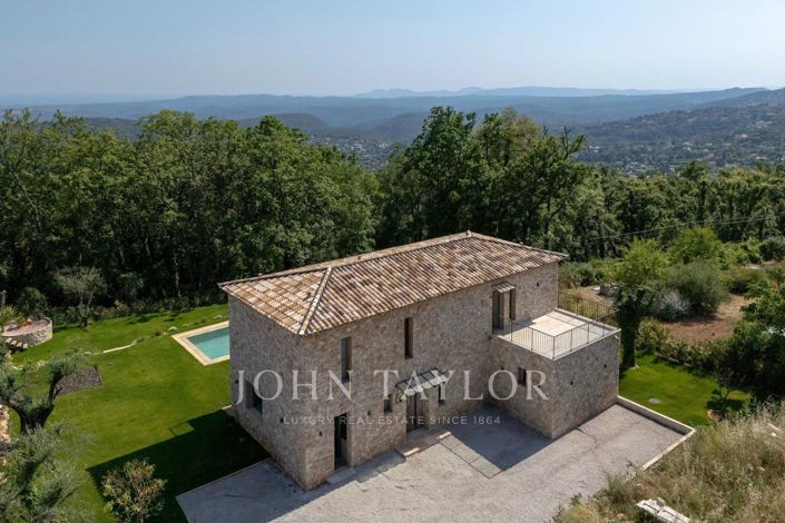 Image No.1-4 Bed House for sale