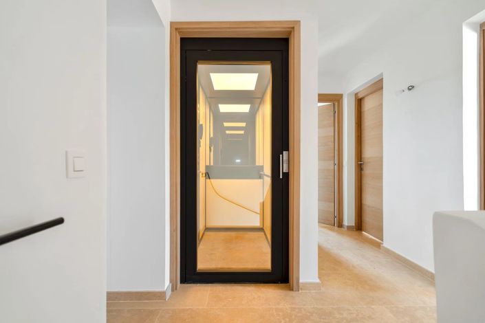 Image No.15-4 Bed House for sale