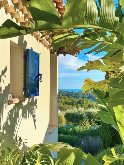 Image No.18-5 Bed House for sale