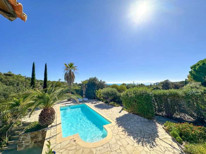 Image No.9-5 Bed House for sale