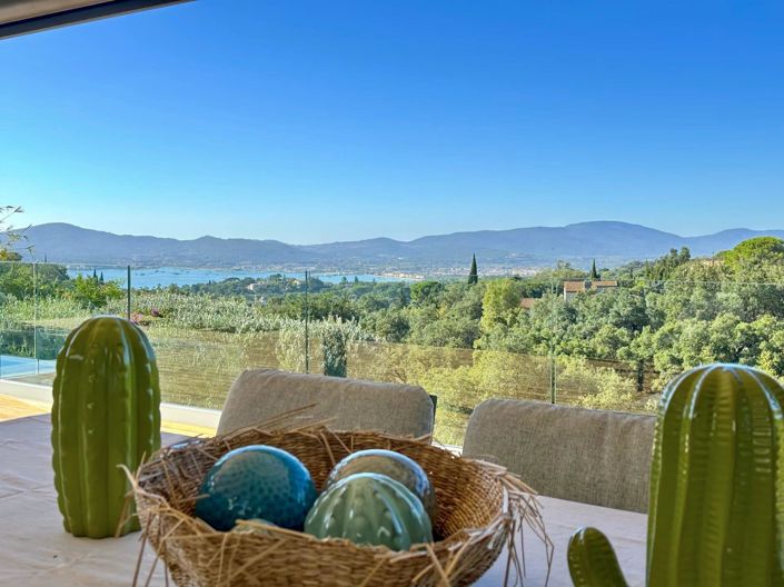 Image No.13-5 Bed House for sale