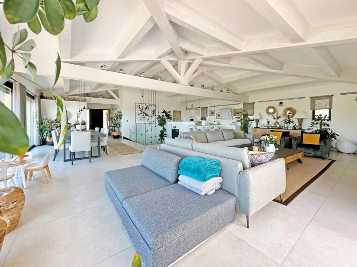 Image No.7-5 Bed House for sale