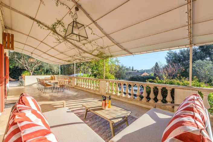 Image No.6-5 Bed House for sale