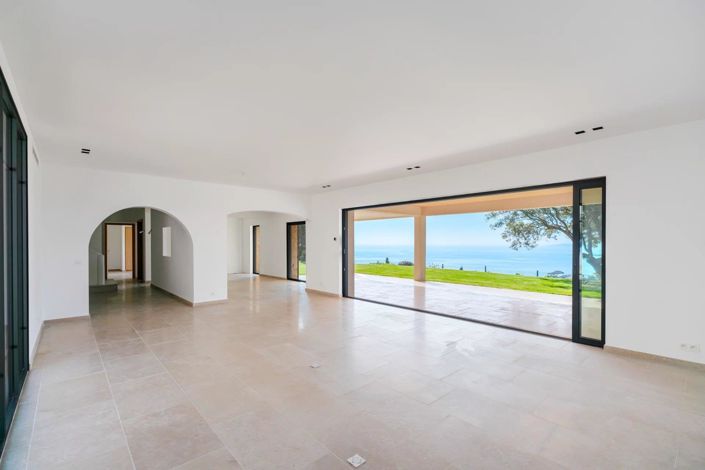 Image No.5-Maison de 4 chambres à vendre à Sainte-Maxime