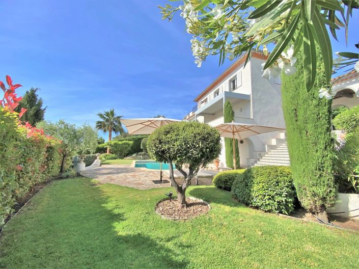 Image No.24-5 Bed House for sale