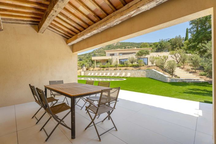 Image No.18-5 Bed House for sale