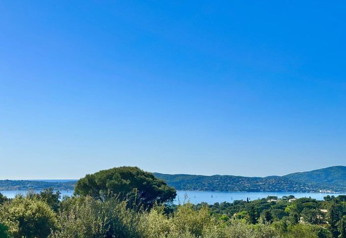 Image No.20-5 Bed House for sale