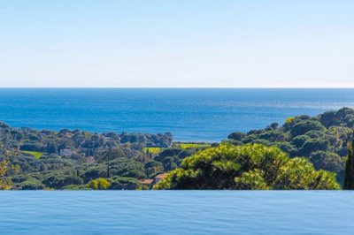 1 - La Croix-Valmer, House