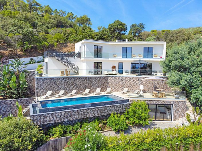 Image No.1-5 Bed House for sale