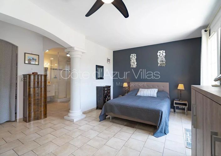 Image No.4-4 Bed House for sale