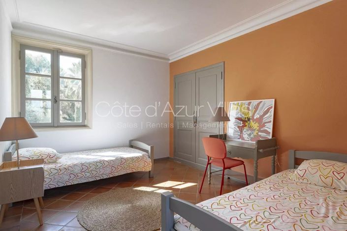 Image No.10-4 Bed House for sale