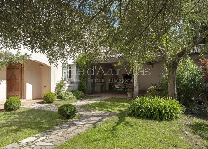 Image No.17-4 Bed House for sale