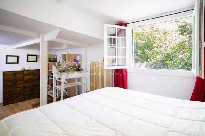 Image No.10-4 Bed House for sale