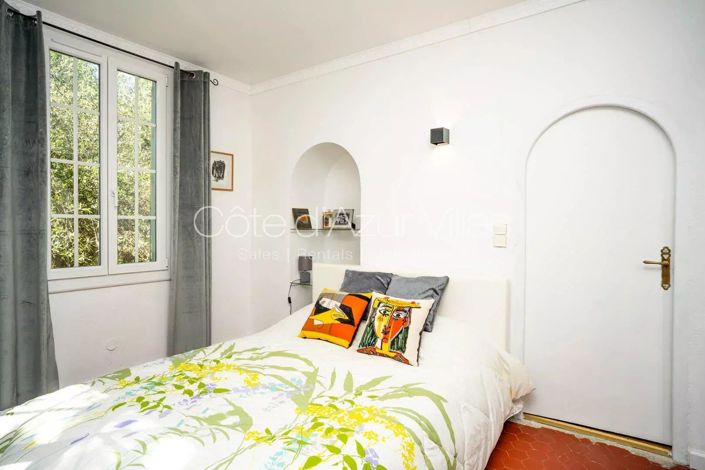 Image No.15-4 Bed House for sale