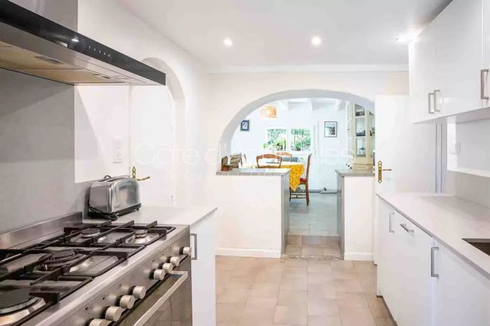 Image No.4-4 Bed House for sale