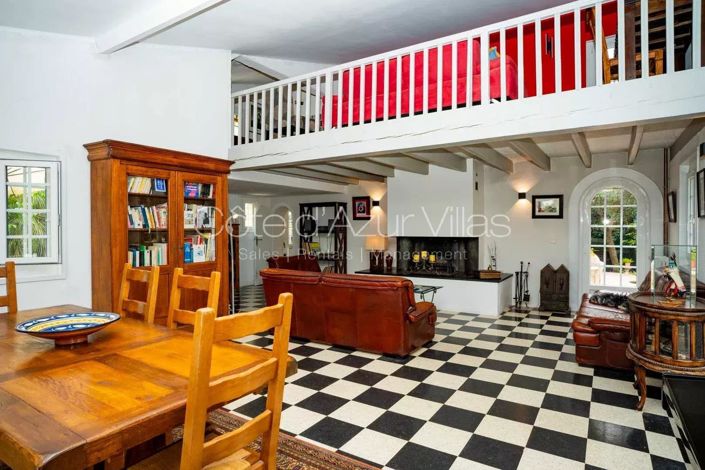 Image No.9-4 Bed House for sale