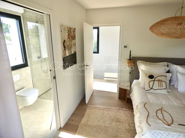 Image No.8-3 Bed House for sale