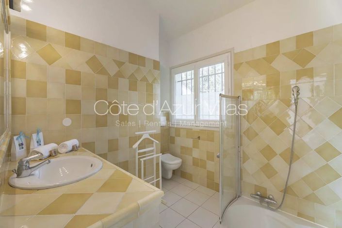 Image No.16-Maison de 5 chambres à vendre à Roquefort-les-Pins