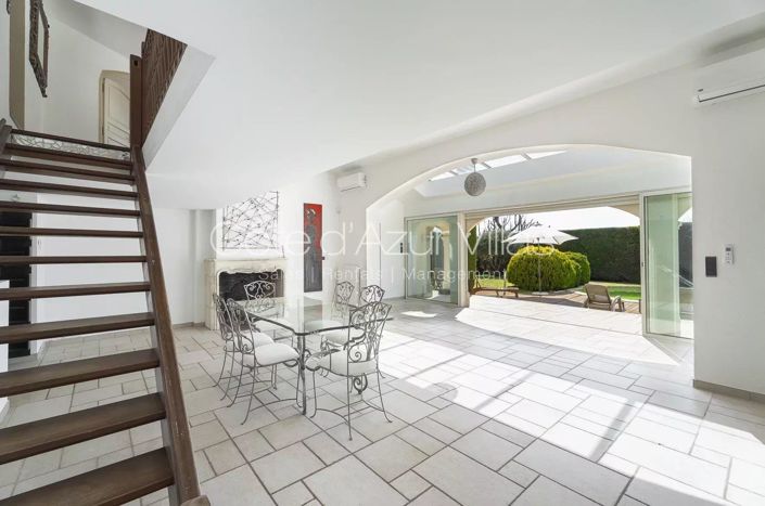 Image No.8-Maison de 5 chambres à vendre à Roquefort-les-Pins