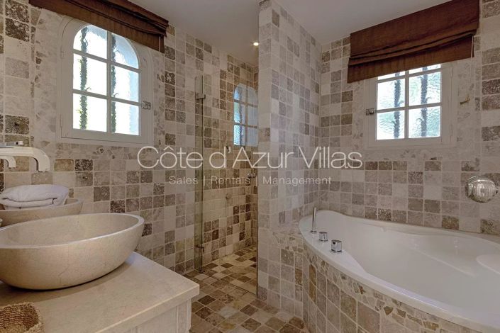 Image No.12-Maison de 4 chambres à vendre à Valbonne