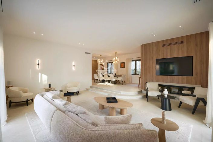 Image No.5-5 Bed House for sale