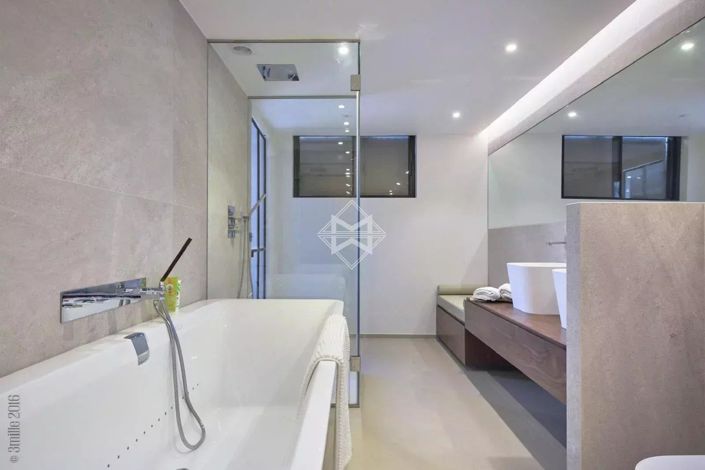 Image No.13-4 Bed House for sale