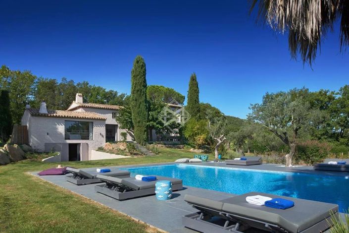 Image No.2-4 Bed House for sale