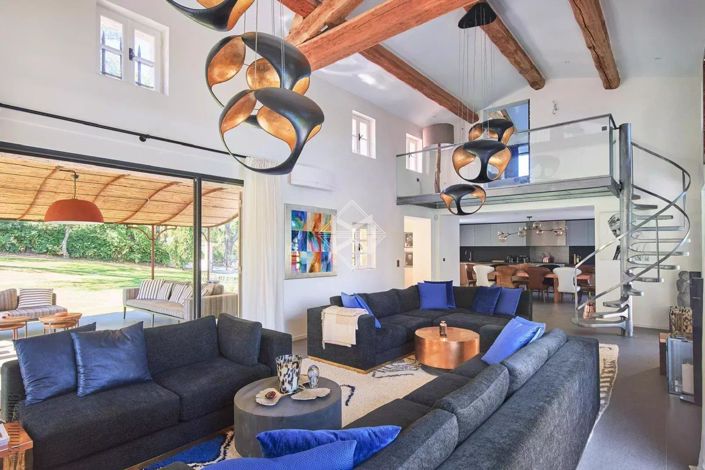 Image No.5-4 Bed House for sale