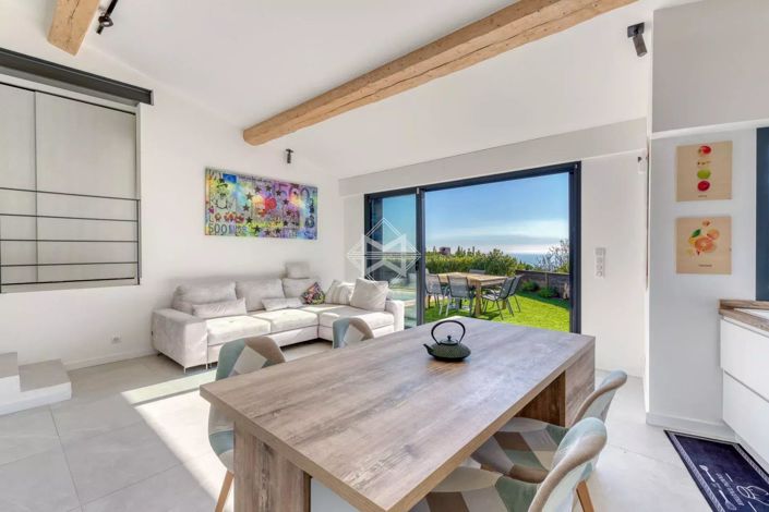 Image No.6-3 Bed House for sale