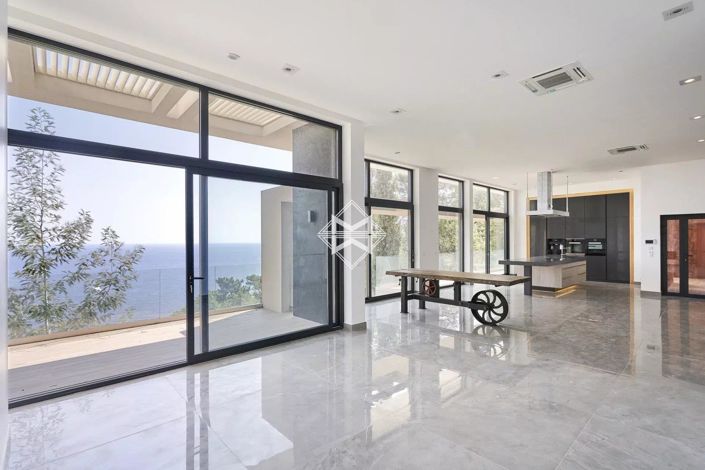 Image No.5-Maison de 5 chambres à vendre à Théoule-sur-Mer