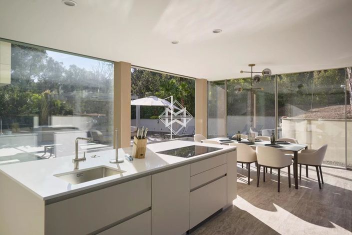 Image No.5-Maison de 10 chambres à vendre à Saint-Tropez