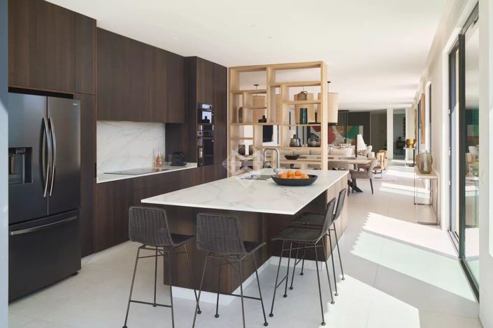 Image No.11-5 Bed House for sale