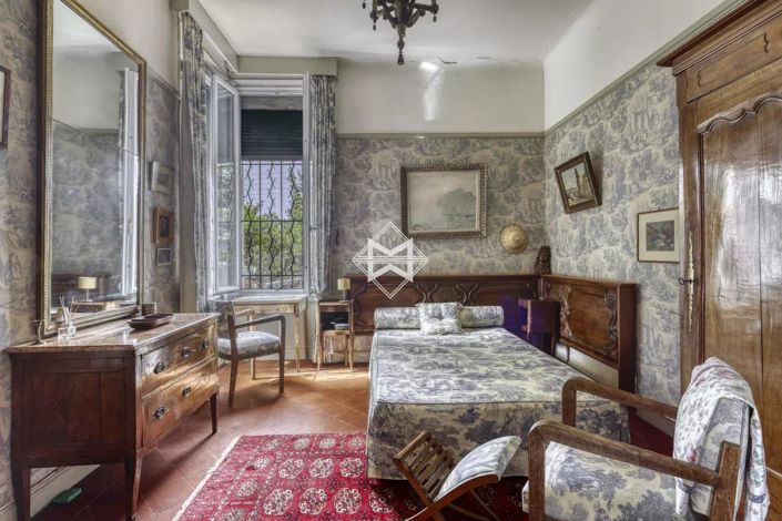 Image No.10-5 Bed House for sale